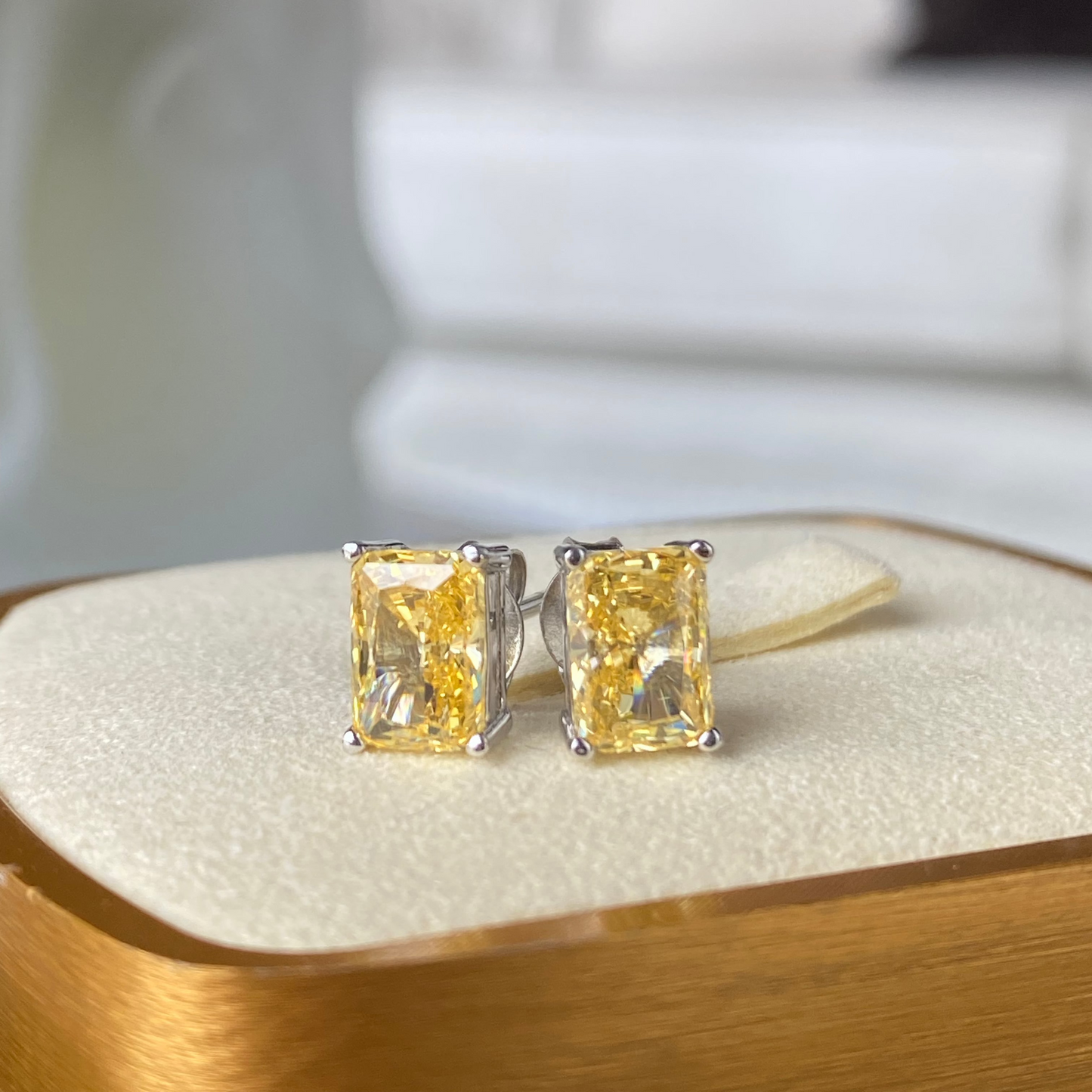 Aretes Baby Y. Radiant
