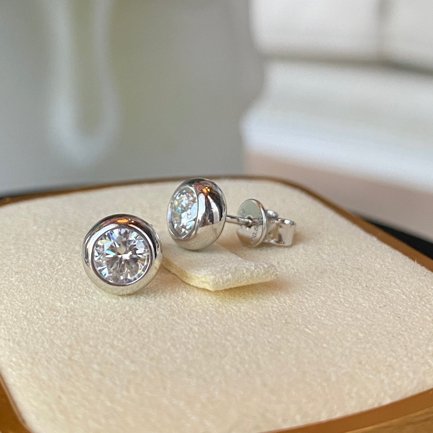 Aretes Roundel