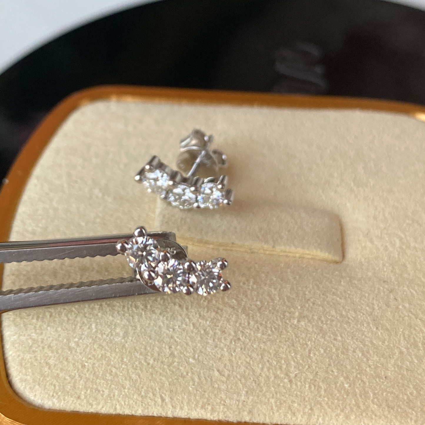 Aretes Cons