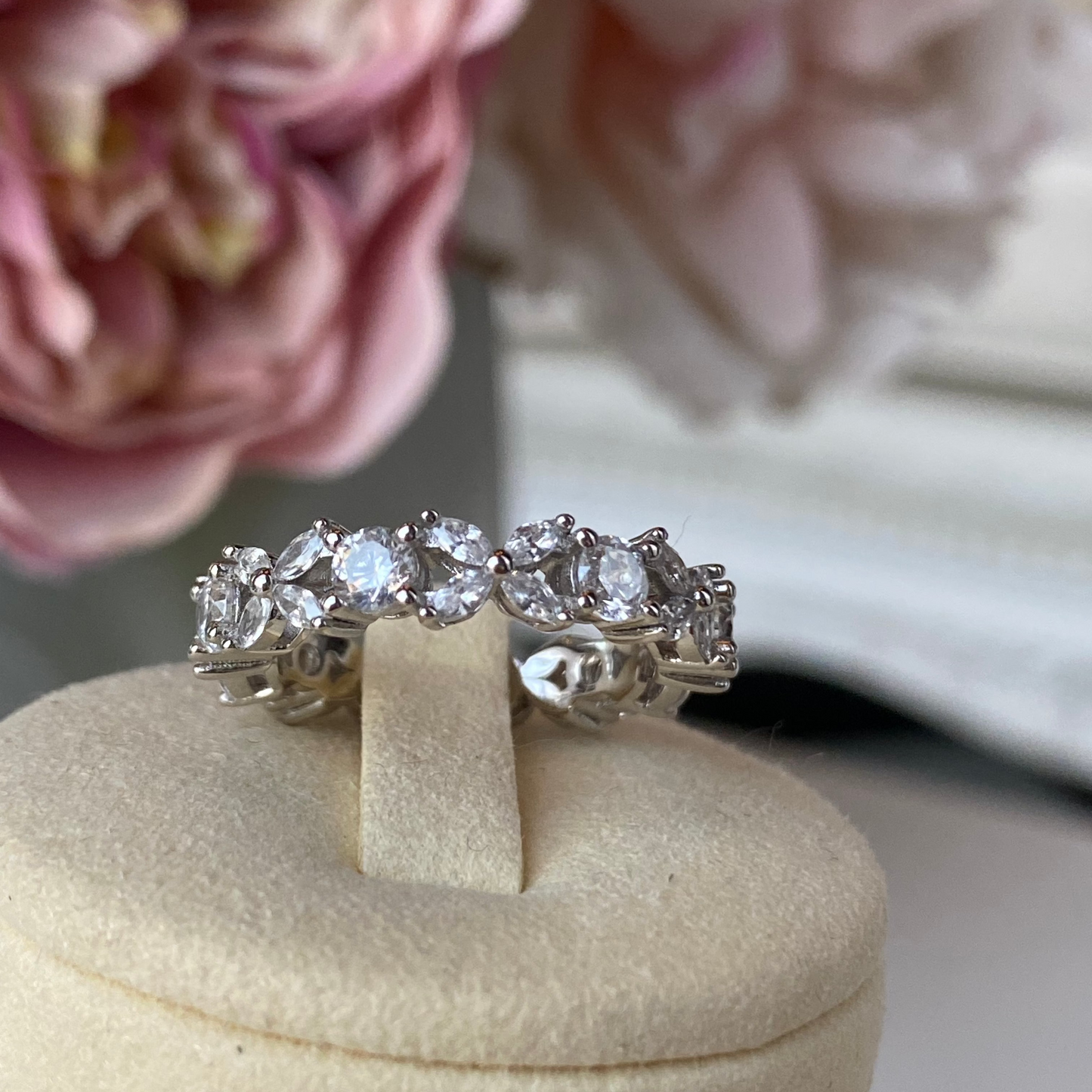 Anillo Gossip