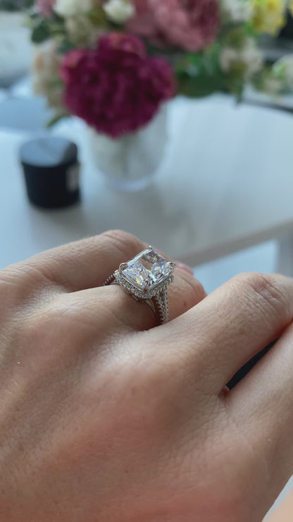 Anillo Clearly Radiant